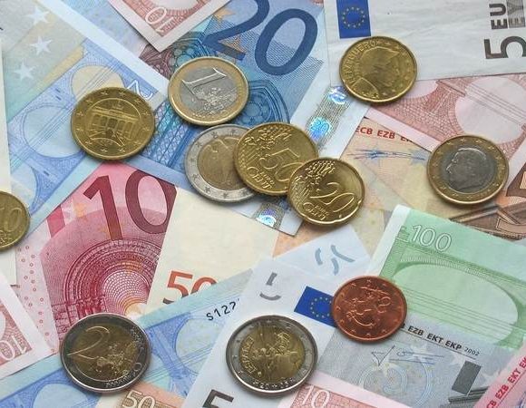 Eurostat: Εκτίναξη του πληθωρισμού στο 12% το μήνα Ιούνιο