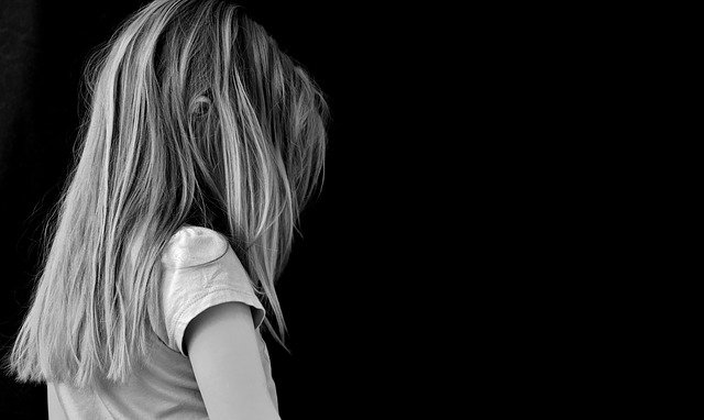 Πάτρα: Πατέρας κατηγορείται ότι ασελγούσε στην 4χρονη κόρη του - Aνατριχιαστικό το πόρισμα ψυχολόγου
