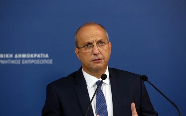 «Παράθυρο» Οικονόμου για μια νέα επιταγή ακρίβειας με περισσότερους δικαιούχους